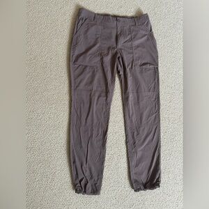REI Women’s hiking pants, lightweight breathable, excellent condition, size 10